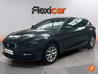 Usado Seat Leon Style 130 CV (95 kW) 2021 Gris