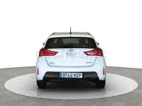 Usado Toyota Auris Active 132 CV (97 kW) 2014 Blanco Berlina