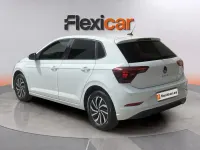 Usado VW Polo Life 95 CV (69 kW) 2023 Blanco Utilitario