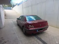 Usado Peugeot 406 90 CV (66 kW) 2001 Granate Berlina