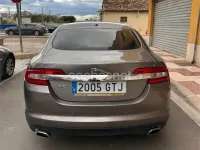 Usado Jaguar XF Luxury 240 CV (176 kW) 2010 Gris / plata Berlina
