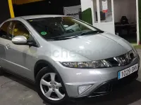 Usado Honda Civic Sport 100 CV (73 kW) 2009 Gris / plata Berlina