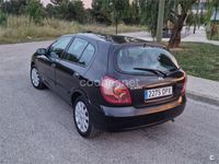 Usado Nissan Almera Pack 98 CV (72 kW) 2005 Negro Berlina