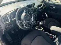 Usado Jeep Renegade Night Eagle 120 CV (88 kW) 2017 Gris / plata SUV