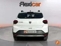 Usado Dacia Sandero Comfort 91 CV (66 kW) 2021 Blanco Berlina