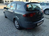 Usado Seat Altea XL Style 105 CV (77 kW) 2010 Gris Monovolumen