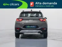 Usado Kia Stonic 120 CV (88 kW) 2022 Verde SUV