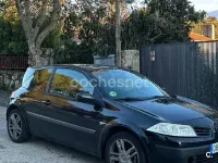 Usado Renault Mégane II Dynamique 105 CV (77 kW) 2007 Negro Berlina