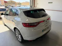 Usado Renault Mégane IV Zen 140 CV (102 kW) 2019 Blanco Berlina