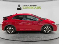 Usado Honda Civic Elegance 120 CV (88 kW) 2016 Rojo Berlina