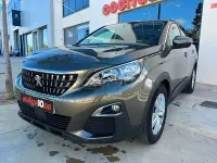 Usado Peugeot 3008 Active 130 CV (95 kW) 2018 Gris / plata SUV
