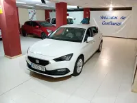 Käytetty Seat Leon Reference 115 HP (84 kW) 2021 Valkoinen
