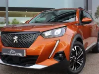 Usado Peugeot 2008 Active 110 CV (80 kW) 2021 Naranja SUV