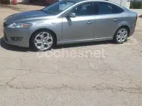 Usado Ford Mondeo Titanium S 203 CV (149 kW) 2010 Gris / plata Berlina