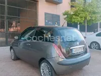 Usado Lancia Ypsilon 70 CV (51 kW) 2006 Marrón Utilitario