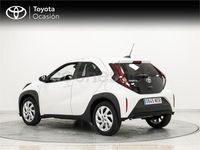 Usado Toyota Aygo X Play 72 CV (52 kW) 2024 Blanco SUV