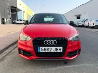 Usado Audi A1 Sportback Attraction 90 CV (66 kW) 2014 Rojo Utilitario