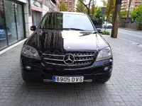 Usado Mercedes ML350 272 CV (200 kW) 2006 Negro SUV