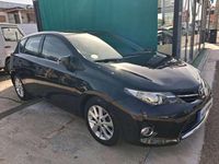 Usado Toyota Auris 124 CV (91 kW) 2015 Negro Utilitario
