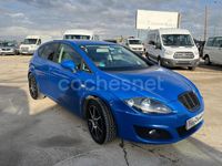 Usado Seat Leon Reference 105 CV (77 kW) 2012 Azul Berlina