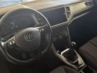 Usado VW T-Roc Advance 150 CV (110 kW) 2021 Amarillo SUV