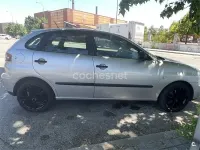 Usado Seat Ibiza Fresh 75 CV (55 kW) 2004 Gris / plata Utilitario