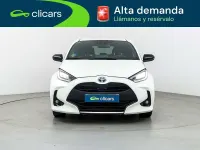 Usado Toyota Yaris Hybrid Style 75 CV (55 kW) 2021 Blanco Berlina