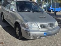 Usado Kia Carnival LX 144 CV (105 kW) 2003 Gris / plata Monovolumen