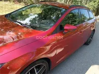 Usado Seat Leon ST FR 150 CV (110 kW) 2019 Granate Familiar