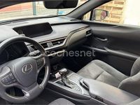 Usado Lexus UX Business Edition 184 CV (135 kW) 2019 Gris / plata SUV
