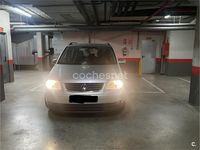 Usado VW Touran Highline 140 CV (102 kW) 2006 Gris / plata Monovolumen