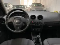 Usado Seat Ibiza Reference 70 CV (51 kW) 2008 Azul Berlina