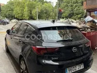 Usado Opel Astra Dynamic 150 CV (110 kW) 2017 Negro Berlina