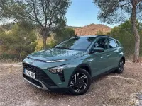Usado Hyundai Bayon 100 CV (73 kW) 2022 Verde SUV
