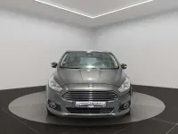 Usado Ford S-MAX S 160 CV (117 kW) 2016 Gris Monovolumen