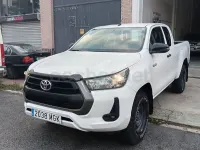 Usado Toyota HiLux 150 CV (110 kW) 2023 Blanco Pickup/Camioneta