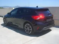 Usado Ford Focus ST-Line 125 CV (91 kW) 2020 Negro Berlina