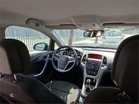 Używany Opel Astra Selective 125 KM (91 kW) 2011 Szary Sedan/Limuzyna