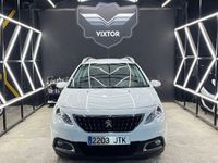 Usado Peugeot 2008 Active 110 CV (80 kW) 2016 Blanco SUV