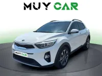 Usado Kia Stonic 101 CV (74 kW) 2019 Blanco SUV