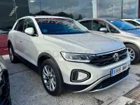 Usado VW T-Roc Life 150 CV (110 kW) 2024 Gris / plata SUV