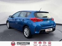 Usado Toyota Auris 90 CV (66 kW) 2015 Azul Berlina