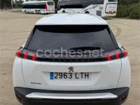 Usado Peugeot 2008 Active 100 HP (73 kW) 2021 Branco SUV