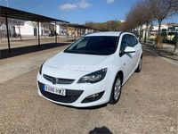 Usado Opel Astra Business 110 CV (80 kW) 2014 Blanco Familiar