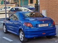 Usado Peugeot 206 CC 110 CV (80 kW) 2005 Azul Descapotable
