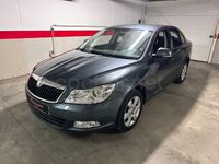 Usado Skoda Octavia 105 CV (77 kW) 2010 Gris / plata Berlina