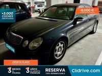 Usado Mercedes E220 177 CV (130 kW) 2004 Azul Berlina