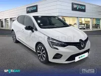 Usado Renault Clio V Techno 90 CV (66 kW) 2023 Blanco Berlina