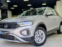 Usado VW T-Roc Life 110 CV (80 kW) 2023 Gris SUV