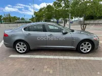 Usado Jaguar XF Luxury 240 CV (176 kW) 2011 Gris / plata Berlina